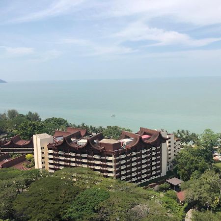 Susie'S Resort Seaview Suites At Sri Sayang バツーフェリンギビーチ エクステリア 写真
