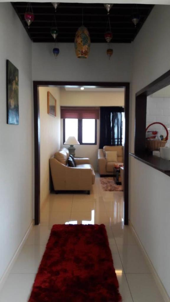 Susie'S Resort Seaview Suites At Sri Sayang バツーフェリンギビーチ エクステリア 写真