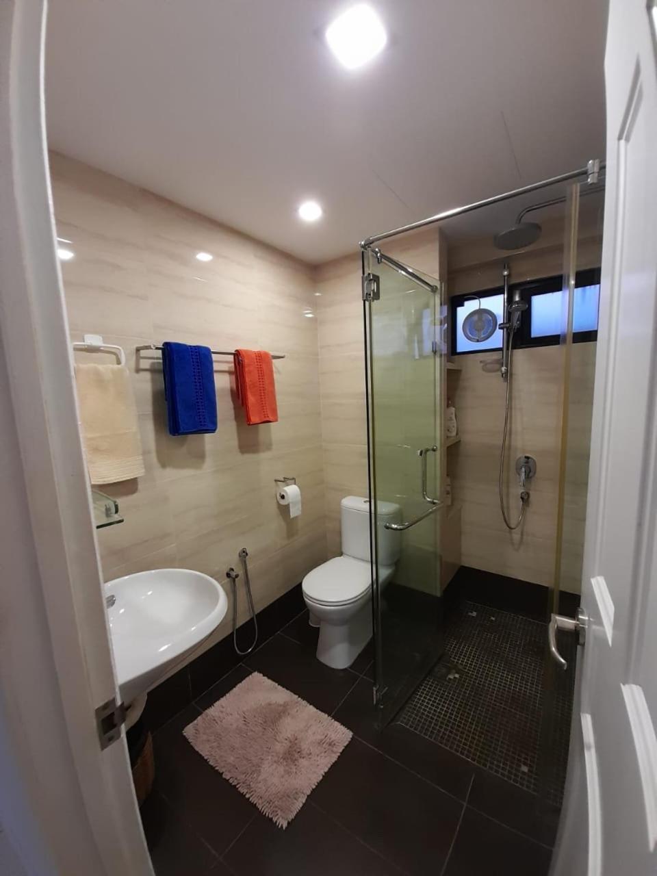 Susie'S Resort Seaview Suites At Sri Sayang バツーフェリンギビーチ エクステリア 写真