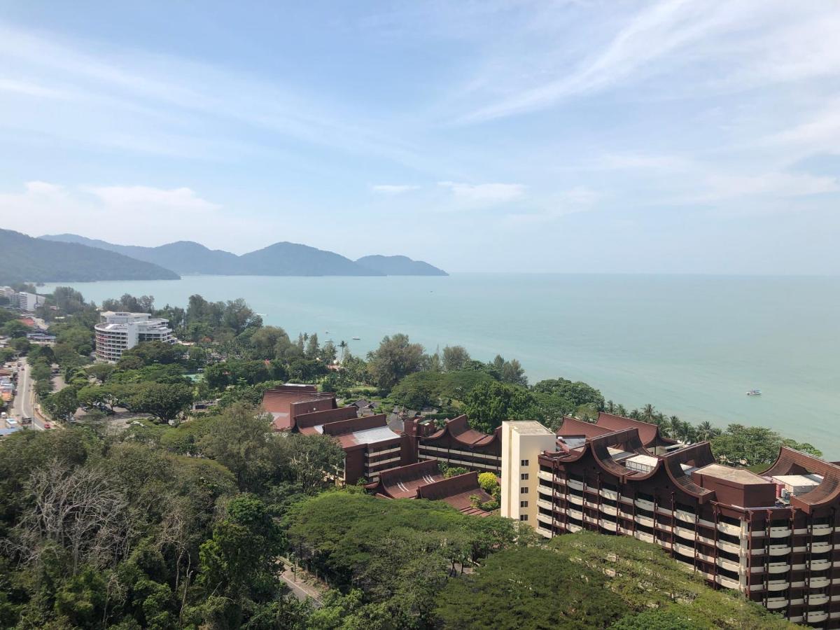 Susie'S Resort Seaview Suites At Sri Sayang バツーフェリンギビーチ エクステリア 写真